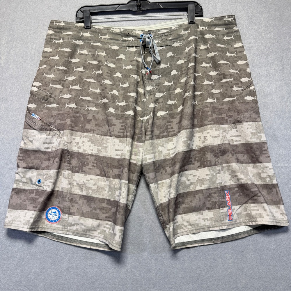 Pelagic Mens Size 40‎ Board Shorts Fishing Camo Digital Print Drawstring Waist